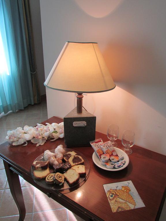 Emmaus Hotel Zafferana Etnea Quarto foto